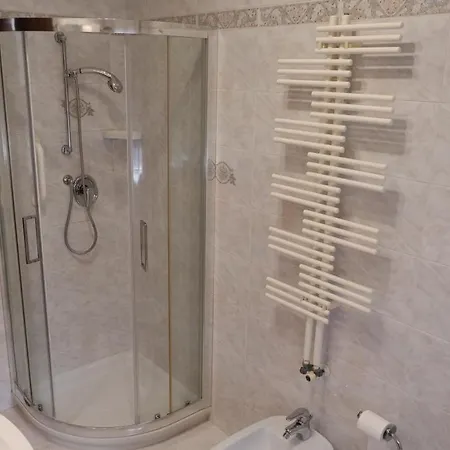 App4rent - Family Mazzini - Wifi - 3 - Parking Place Apartman *